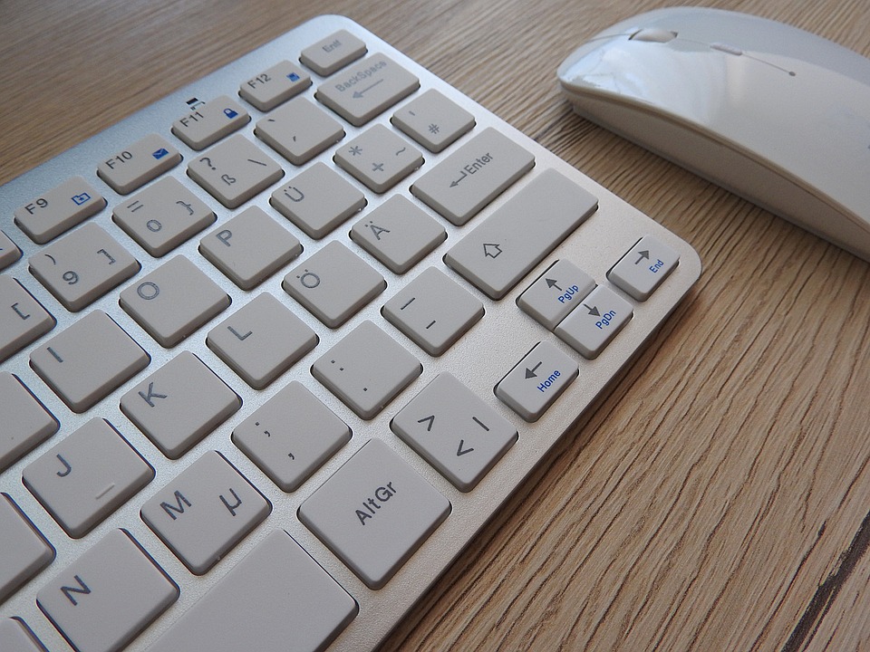 Comment nettoyer sa souris et son clavier d'ordinateur ?